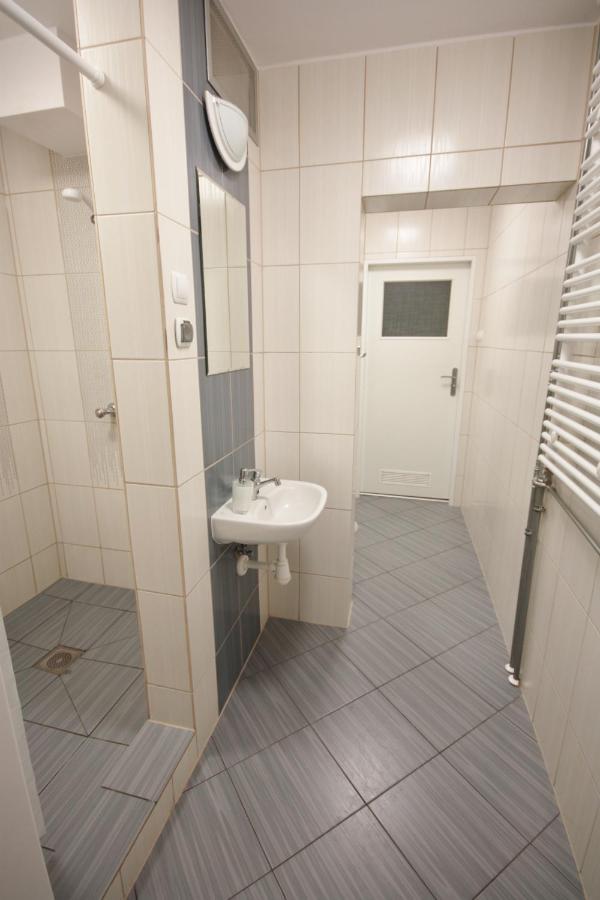 Studencki Dom Marynarza Pasat Hostel Szczecin Luaran gambar